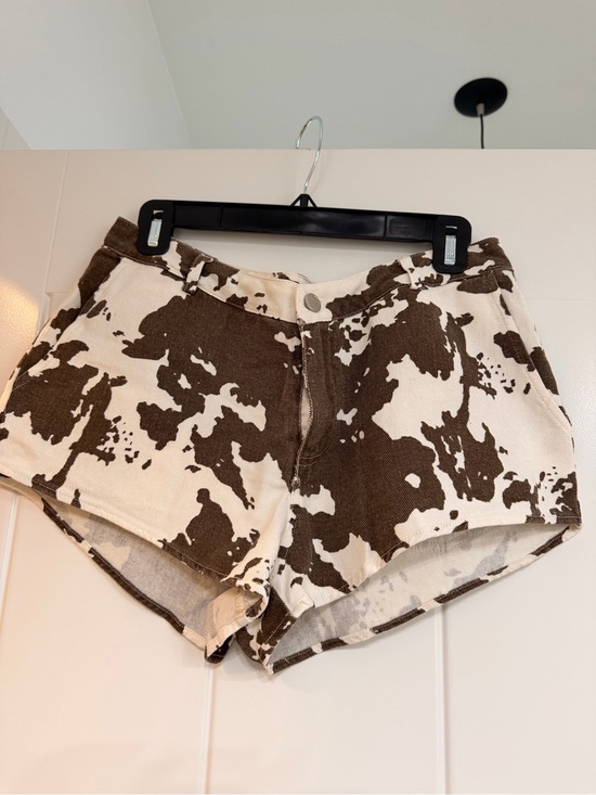 12th Tribe Pants - 12th tribe Dixie Cow Print low rise Women’s Shorts - Brown & Cream